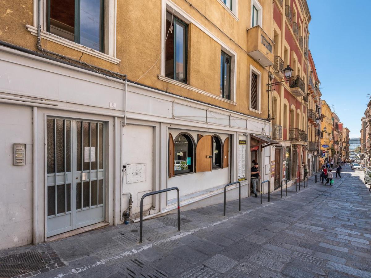 Casa Alla Marina Del Porto Di Cagliari Lejlighed Eksteriør billede